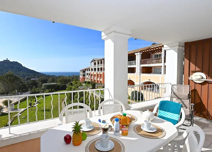 Apartamento Le Hameau - L2 202 By Interhome Saint-Raphaël